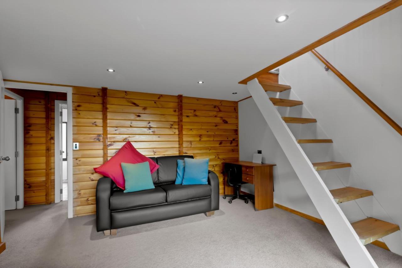 Kereru Cottage, Cosy Log Cabin, Serene Lake & Mountain Views 皇后镇 外观 照片