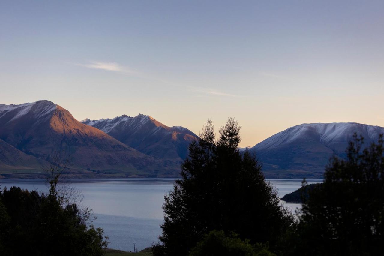 Kereru Cottage, Cosy Log Cabin, Serene Lake & Mountain Views 皇后镇 外观 照片