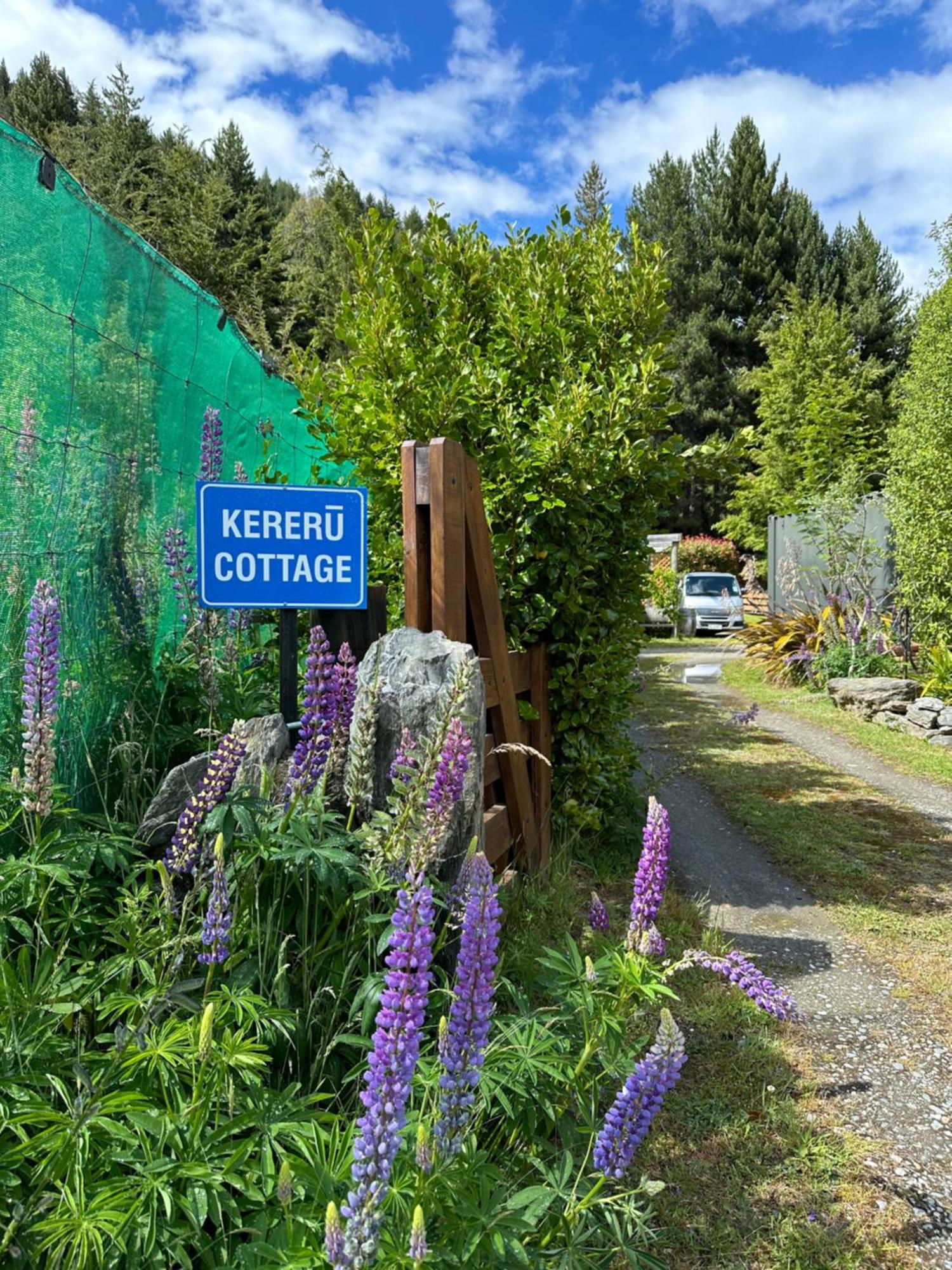 Kereru Cottage, Cosy Log Cabin, Serene Lake & Mountain Views 皇后镇 外观 照片